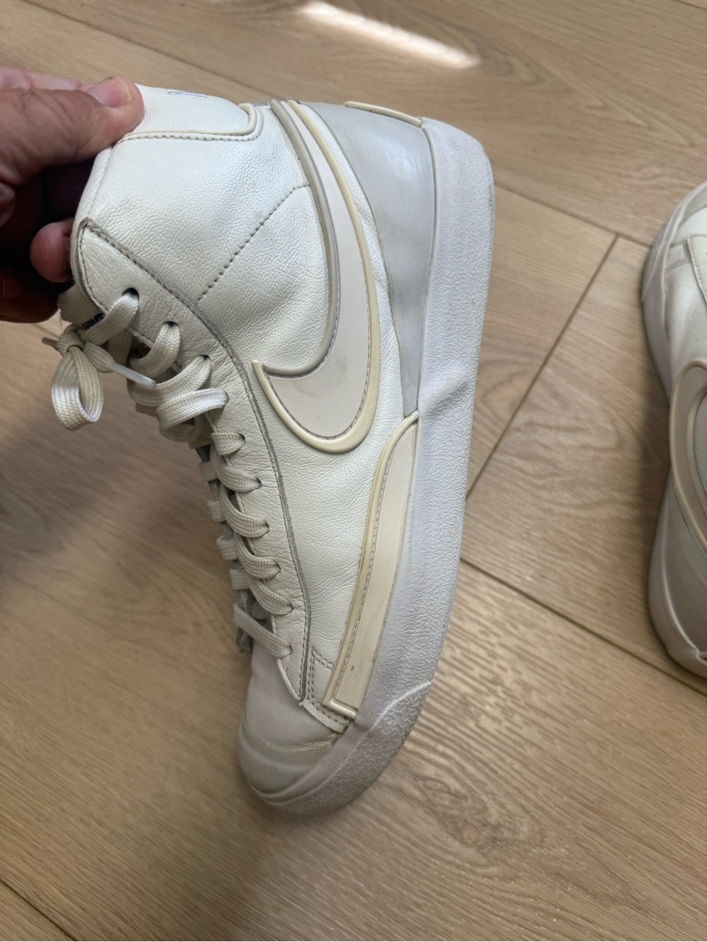Nike Blazer Mid '77 Infinite sneakers in the "Summit White" Women’s Size 9.5 - Picture 10 of 11